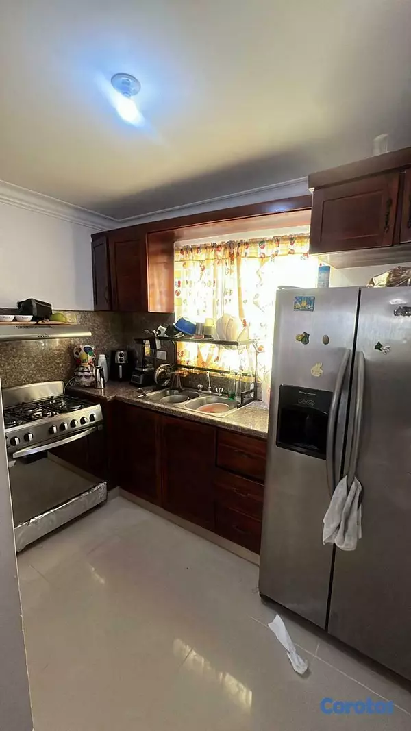 apartamentos - Apartamento en Vista hermosa 4to Nivel Guayubin Ol 2