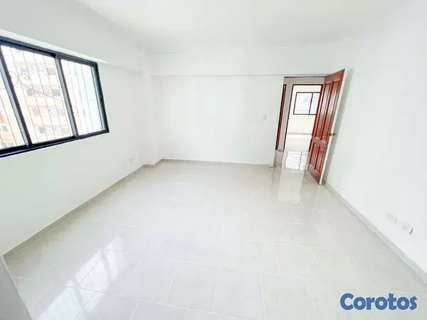 apartamentos - En Alqauiler Apartamento en Evaristo Morales de 3 habitaciones 9