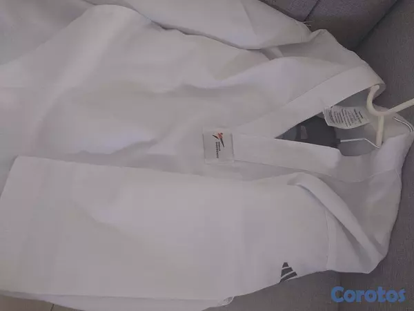 Artículos Deportivos - Uniforme taekwondo Adidas blanco casi nuevo con cinturón blanco 4