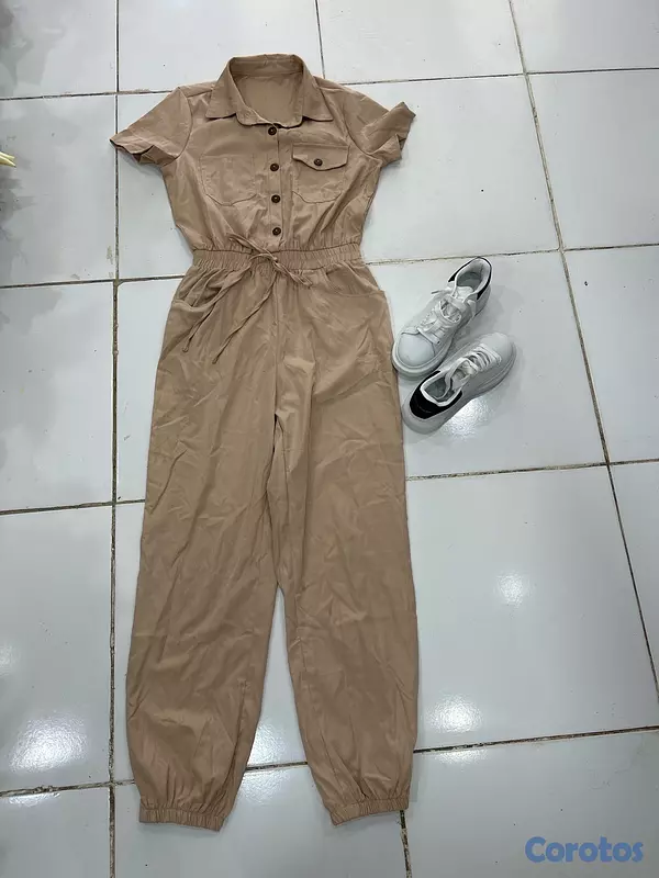 ropa para mujer - Venta de Caja de Ropa de Hombre y de Mujer incluye zapatos , tenis , Tacones  9