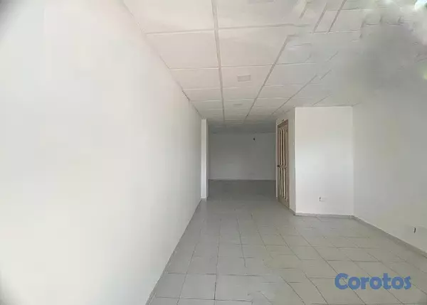oficinas y locales comerciales - se alquila local  2