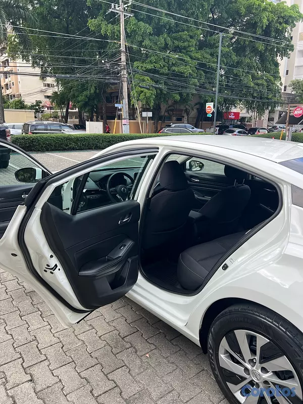 carros - 2020 NISSAN ALTIMA SV 12
