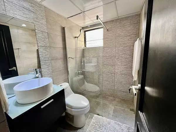 apartamentos - Vendo hermoso apartamento en la Urb. RENACIMIENTO 
115 mts2
2 Habitaciones
2 bañ 2