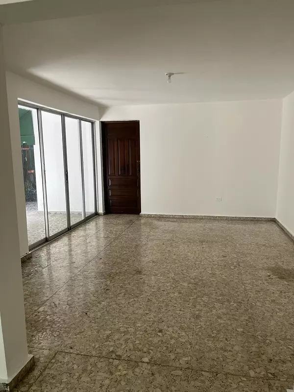 casas - Casa en Venta, La Castellana RD$ 25,000,000   4