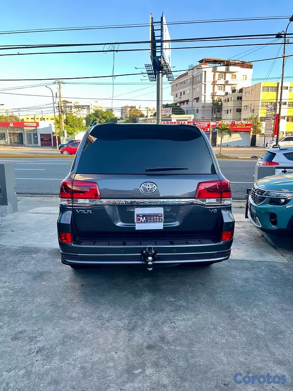 jeepetas y camionetas - Toyota Land Cruiser VXR 2020 6