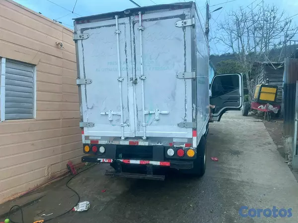 camiones y vehiculos pesados - Mitsubishi Fuso 12