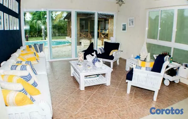 casas vacacionales y villas - Se Vende Increíble Villa en Juan Dolio 4