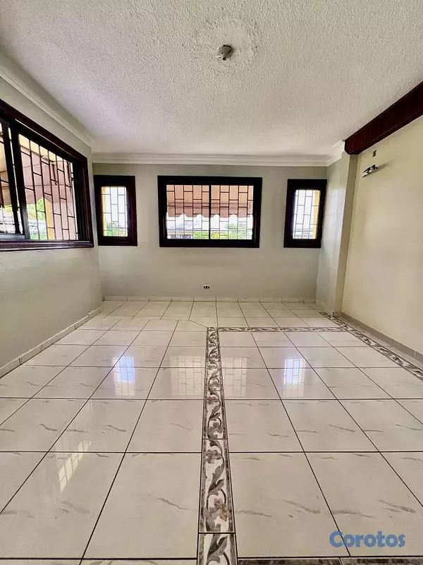 casas - Casa de 4 habitaciones 4 baños en alquiler para ne 3