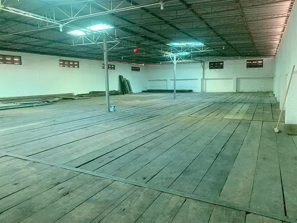 oficinas y locales comerciales - De oportunidad nave en alquiler 6
