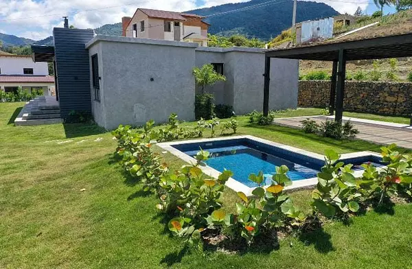 casas vacacionales y villas - Casa Estilo Minimalista Industrial en Jarabacoa 5