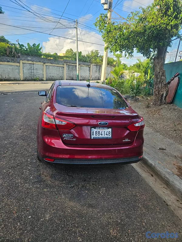 carros - Swe vende Ford Focus 2014 Rojo. 4