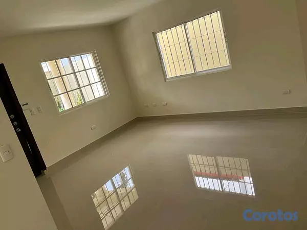 casas - Casa con patio y muy buenos espacios en lugar tranquilo de alta plusvalía  5