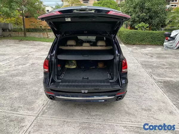 jeepetas y camionetas - 2017 bmw x5 xDrive35i  $22,600 como nueva 9