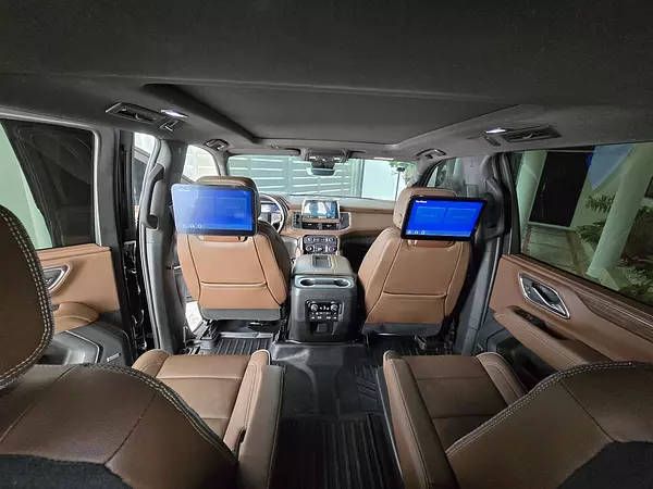 jeepetas y camionetas - CHEVROLET TAHOE HIGH COUNTRY DURAMAX 2023  5