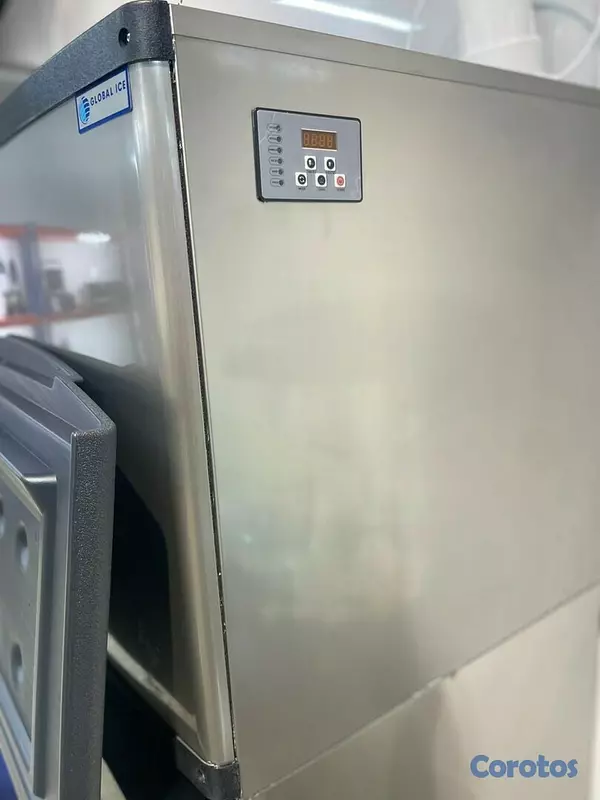 equipos profesionales - Dispensadora generadora de hielo de 250Kg al dia 7