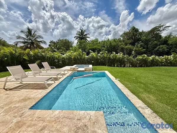 casas vacacionales y villas - 🔵Villa con Piscina 2 Niveles en Juan Dolio 8