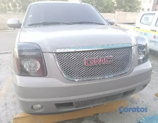 jeepetas y camionetas - GMC TAHOE YUKON 7