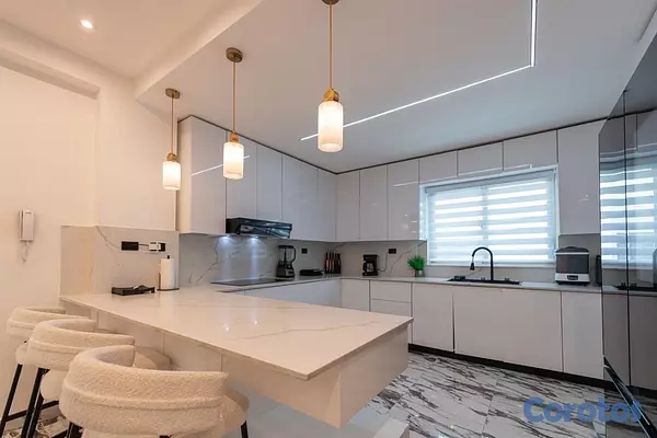apartamentos - vendo Ph renacimiento tres habitaciones con baño tres parqueos terraza jacuzzi  2