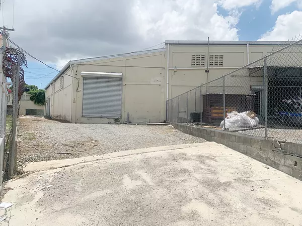 oficinas y locales comerciales - Local con nave y oficinas  2