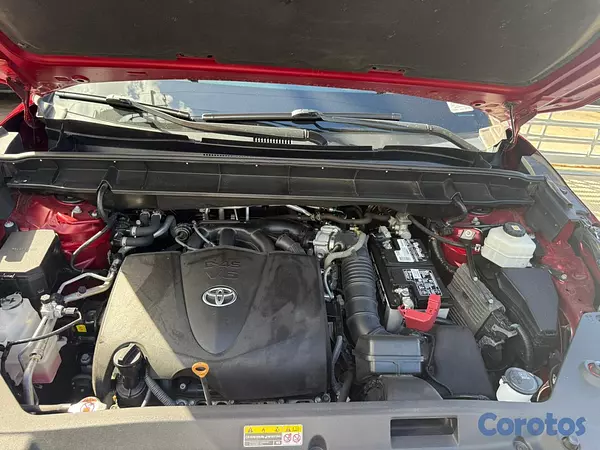 jeepetas y camionetas - Toyota highlander XLE  2020 10