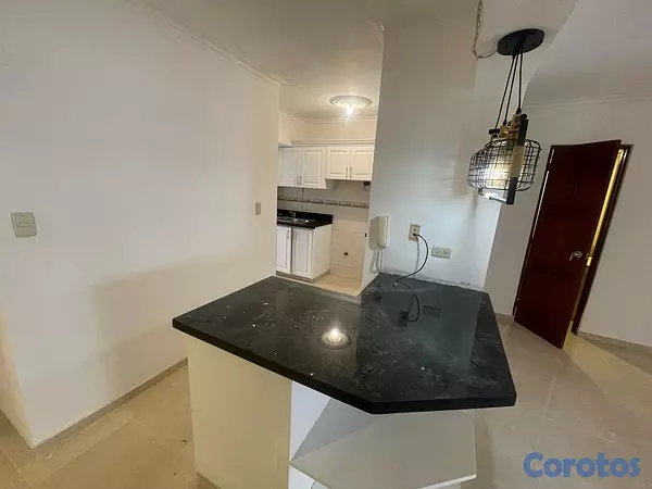 apartamentos - Urb Mirador Sur 
próximo avenida anacona y Rómulo bethancourt  4