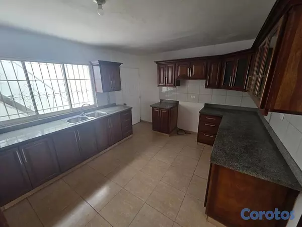 casas - Casa de 4 habitaciones 3 baños en venta en Colina  9