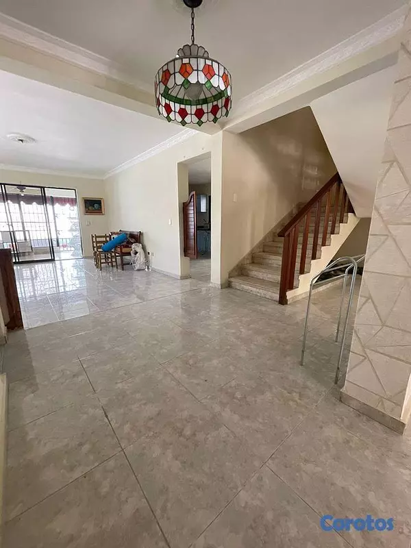 casas - Casa en venta en El Claret Santo Domingo 2