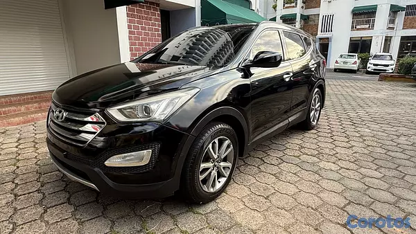 jeepetas y camionetas - Hyundai Santa Fe - 3 filas de Asientos 3