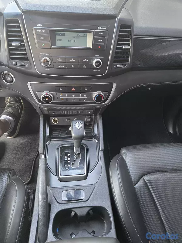 jeepetas y camionetas - KGM REXTON 2021 GRIS OSCURO DIESEL 19