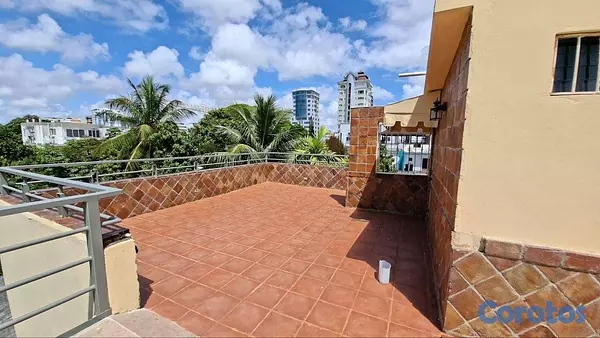 casas - Casa comercial de 320m2 en alquiler en Bella Vista 7