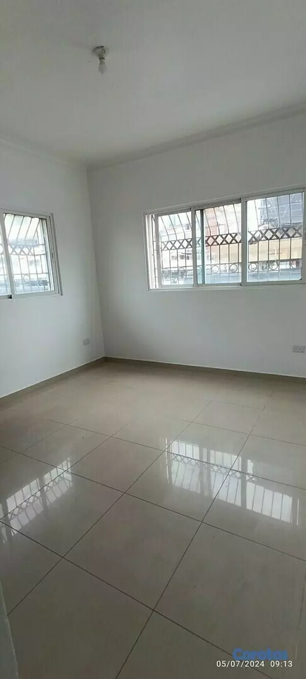apartamentos - SE VENDE APARTAMENTO CLASICO  EN EL MILLÓN
 3