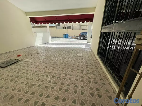 casas - Vendo y alquilo casa en Arroyo Hondo  3