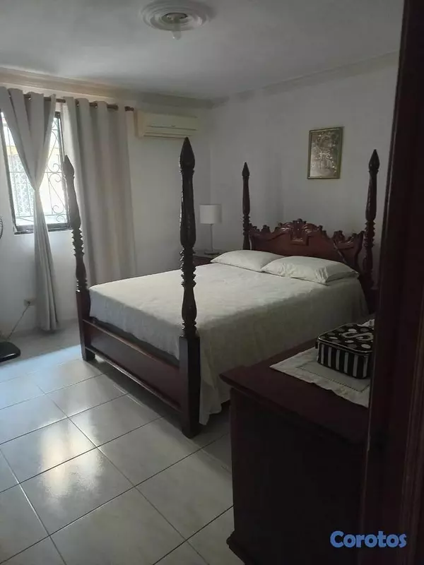 casas - Vendo casa en Residencial Eugenio Maria de Hostos  3