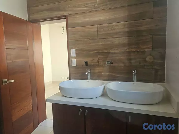 casas - Casa de 4 habitaciones 4 baños en alquiler en Ensa 8