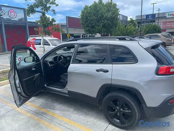 jeepetas y camionetas - Jeep cherokee sport 2017 en venta  7