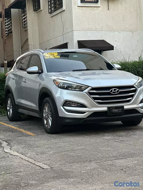 jeepetas y camionetas - Hyundai Tucson 2018 Negociable 2