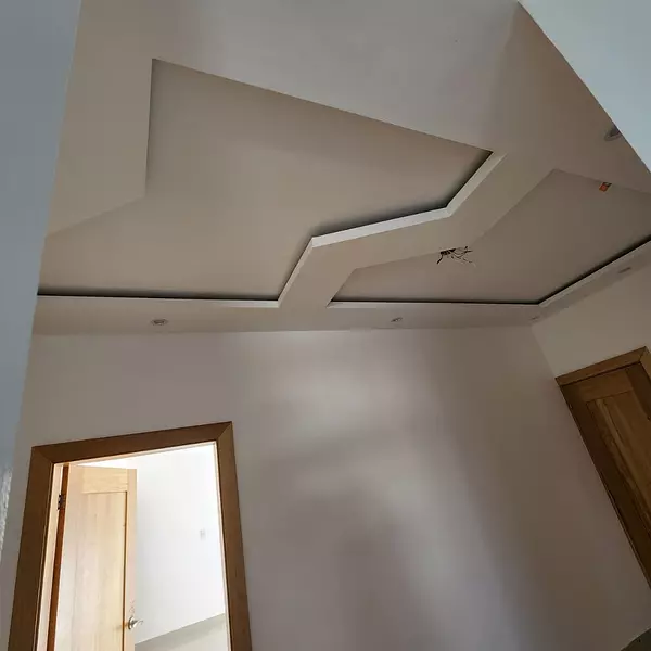 casas - Amplia Vivienda Recien Construida en Ave. 27 de Febrero  9