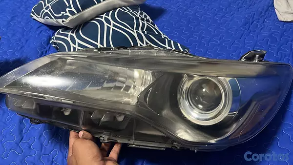 repuestos - faros delanteros de Toyota Camry 2015-2017  5