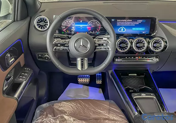 jeepetas y camionetas - Mercedes-Benz Clase GLA 200 AMG LINE 11