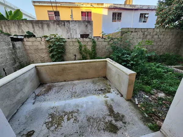 casas - Casa mejora de 2 niveles, con piso, falta Terminacion, Aut. San Isidro 5