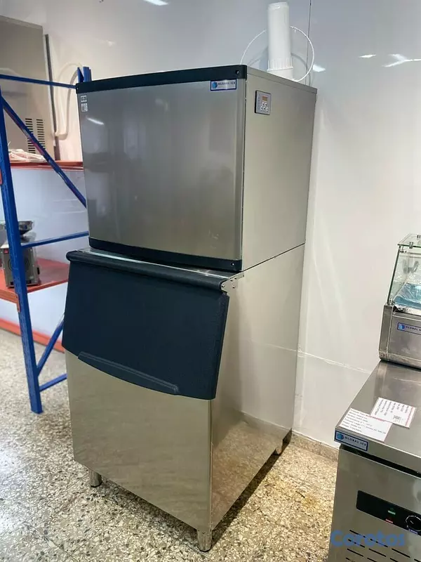 equipos profesionales - Dispensadora generadora de hielo de 250Kg al dia 9