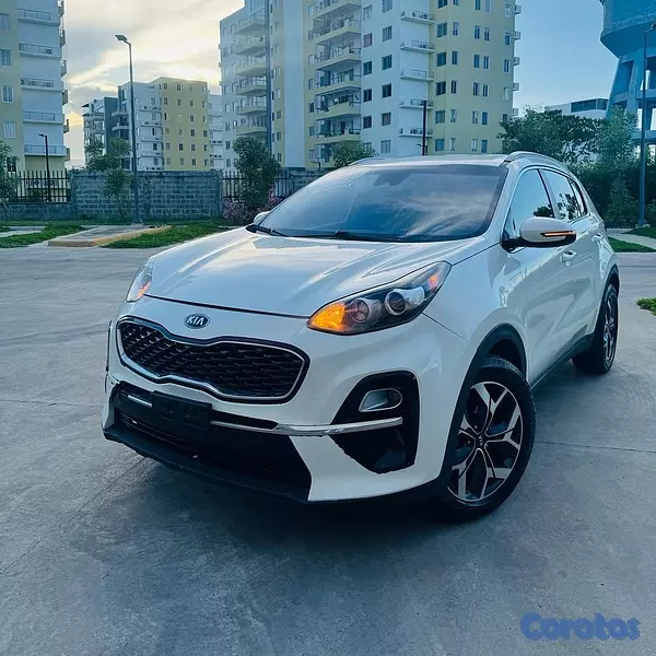 jeepetas y camionetas - Kia Sportage Ex 2020. Título Limpio.  2