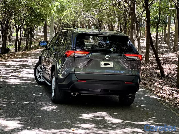 jeepetas y camionetas - Toyota RAV4 XLE 2022 9