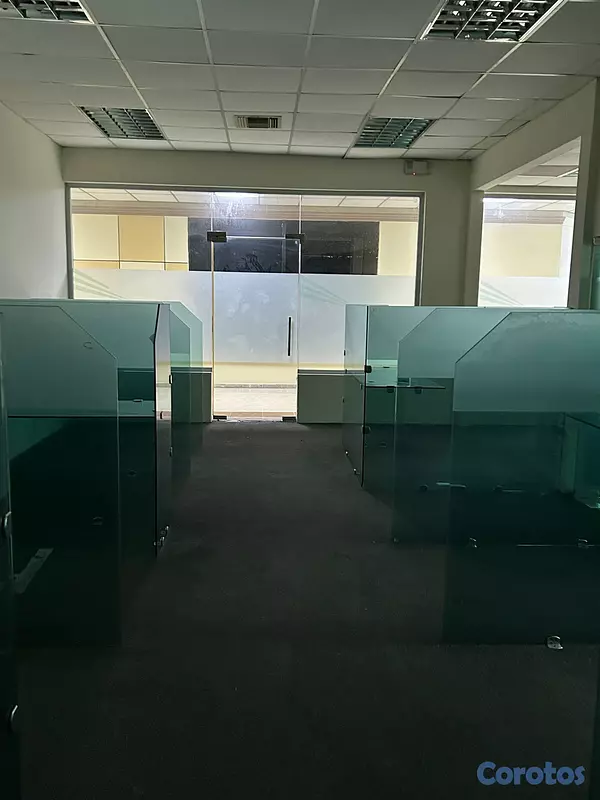 oficinas y locales comerciales - Alquiler de local en piantini  7