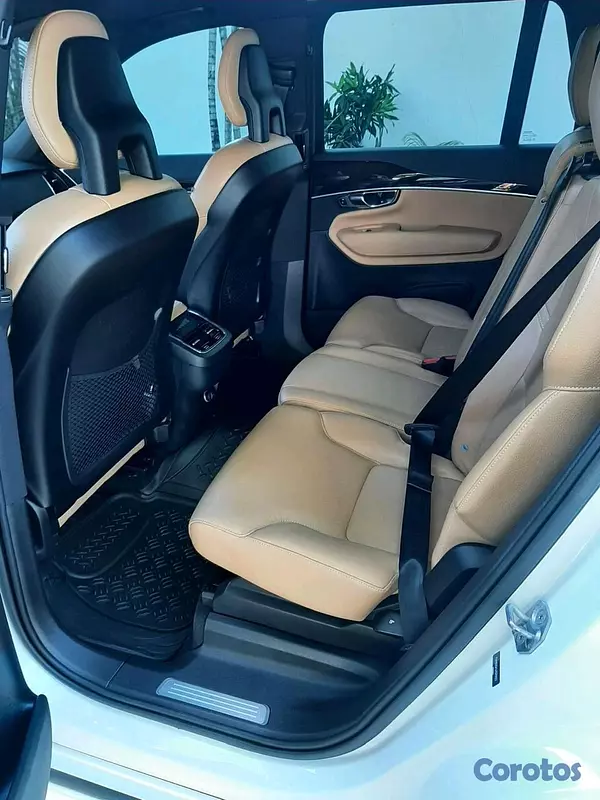 jeepetas y camionetas - volvo XC90 2018 t5 2