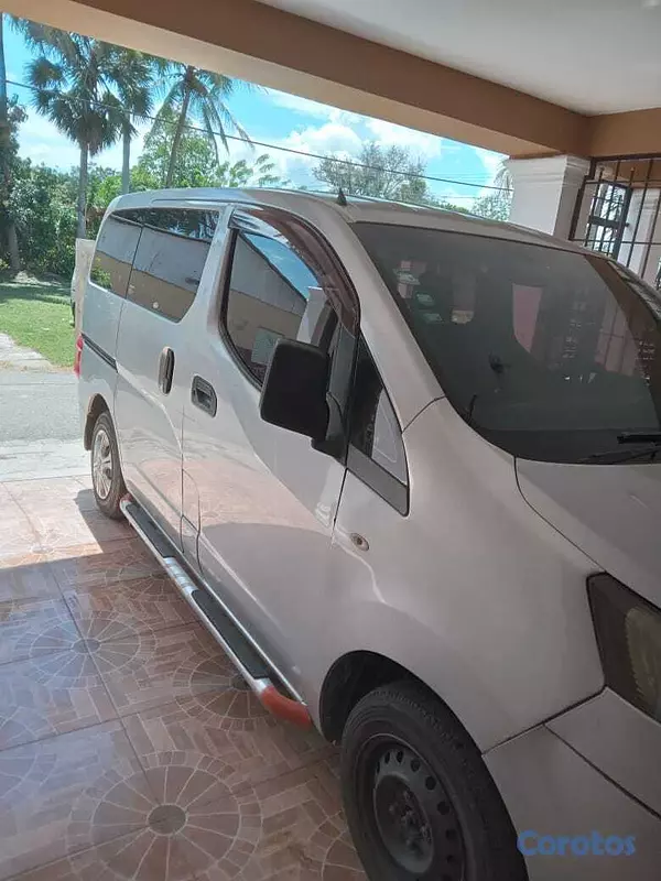 otros vehiculos - NISSAN NV200 AÑO 2015 RD$525mil ligeramente negoci 2
