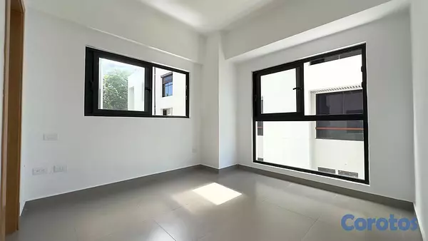 apartamentos - Apartamento Segundo Nivel en Bella Vista Proximo a 5
