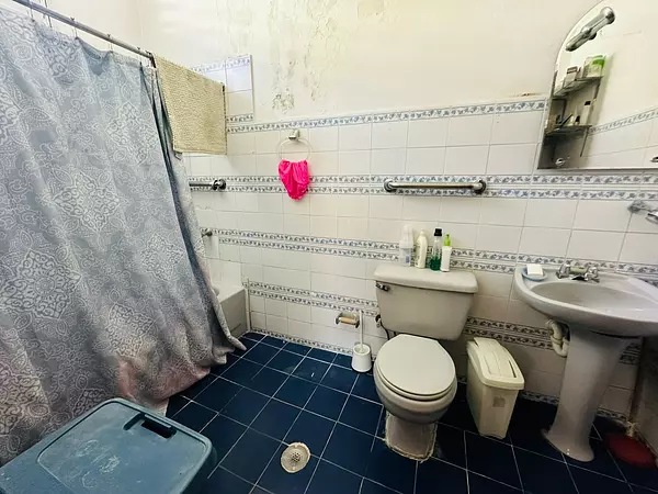 casas - Vendo Casa de dos Niveles  en urb. Fernandez  8