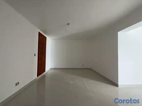 apartamentos - Alquiler de apto piso alto de 3 hab con baños piso alto y ascensor  8