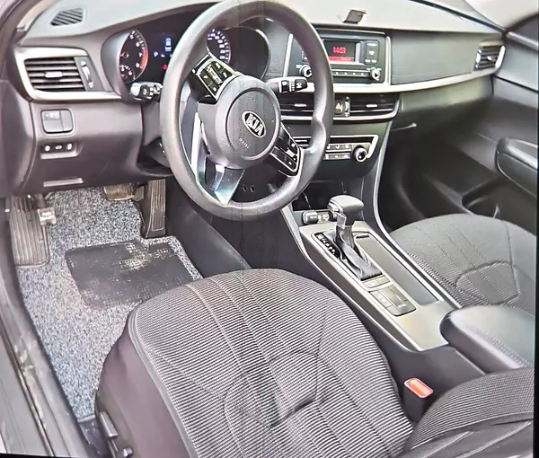 carros -  KIA K5 2020 GRIS 10